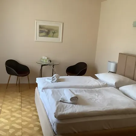 Hotel Zamecka 17